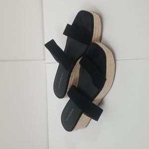 Treasure and Bond Size 9.5 Sandals